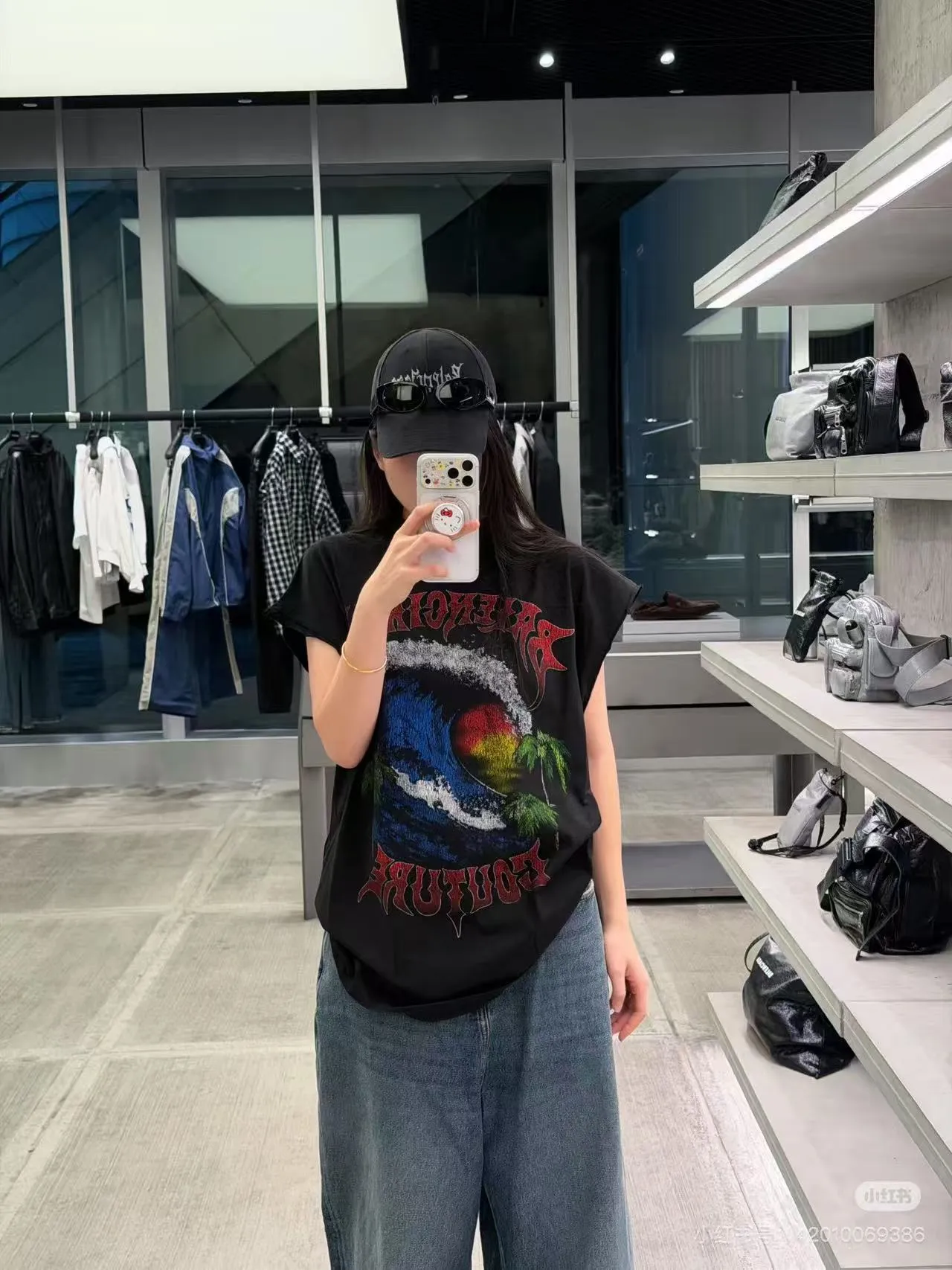 【 . Quality】BALENCI*GA/ .SS 26 New Arrival 。 T 。 . Authentic 。 ！ ZP 。 260 ， . ， ， 。 。 ， 。 OS . Same Style ：BL 263782 ：Black Size：XS S M L